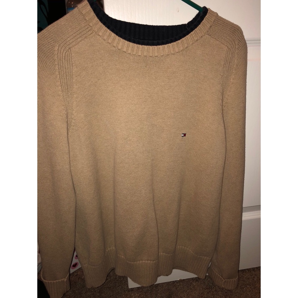 Tommy sweater, great condition worn once!